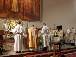 Wizytacja Ks. Biskupa Leszka Leszkiewicza o Odpust Parafialny ku czci św. Małgorzaty Marii Alacoque